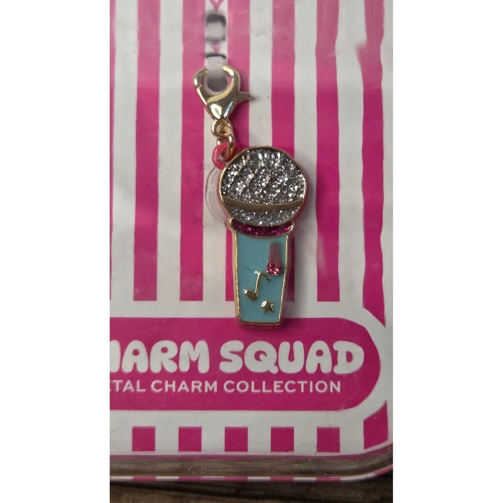 FAO Schwarz Charm Squad Gold Tone Necklace & 2 Metal Charms Microphone Headphone